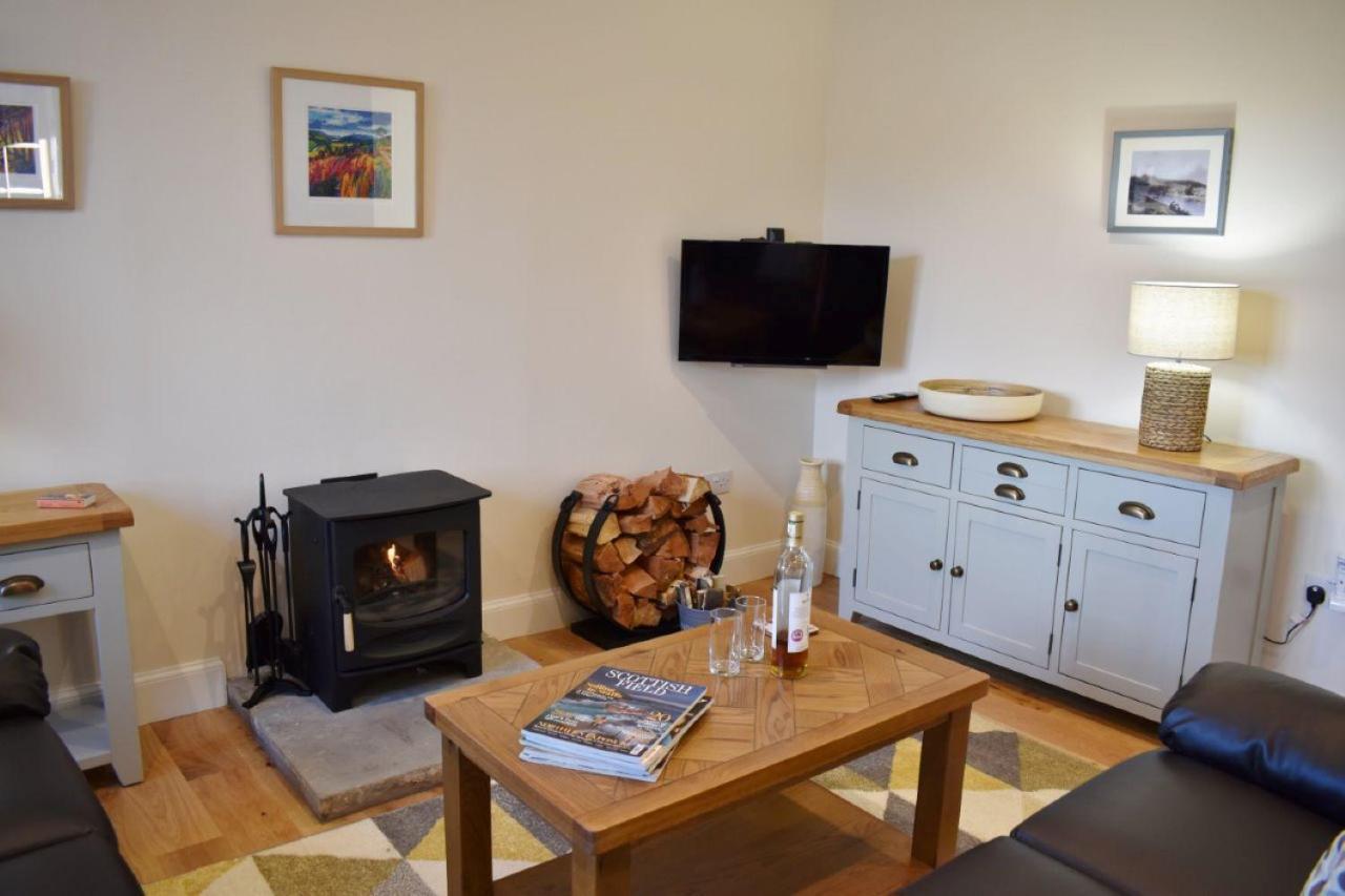 Osprey Cottage, Port O Tay ピトロクリー エクステリア 写真
